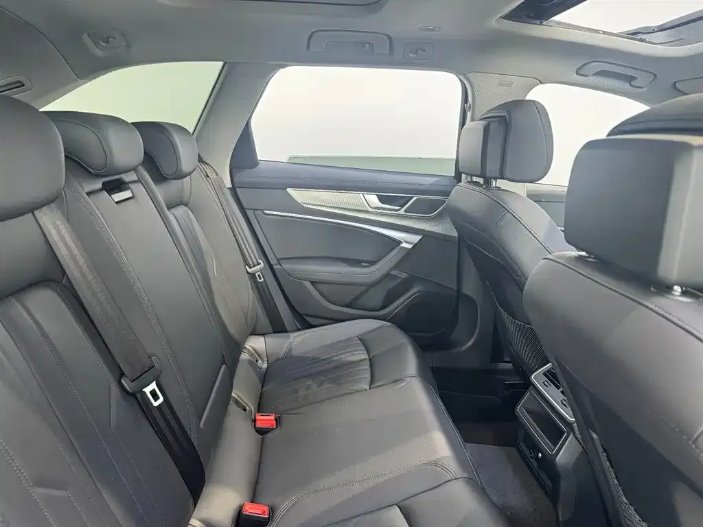 Audi A6 (Import) 2021 из CN, фото 8