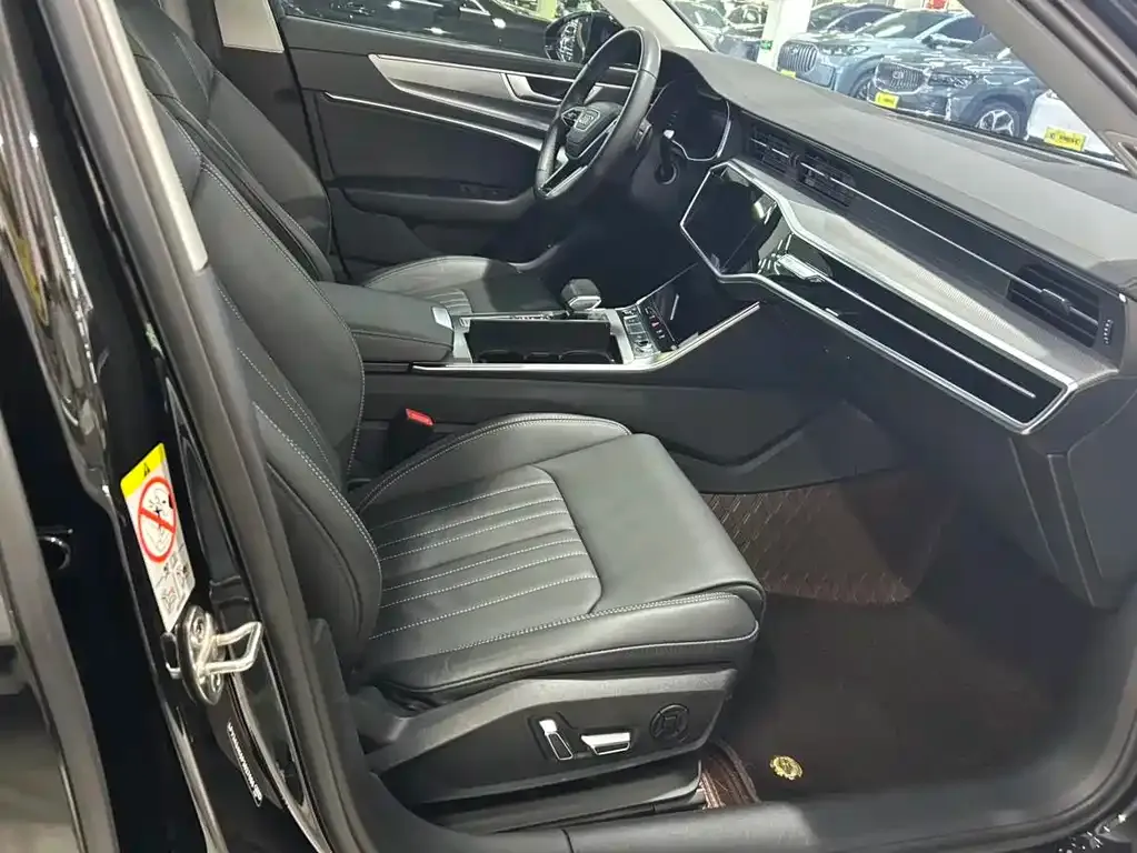 Audi A6L 2023 из CN, фото 5