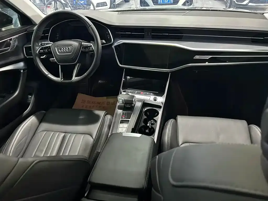 Audi A6L 2023 из CN, фото 6