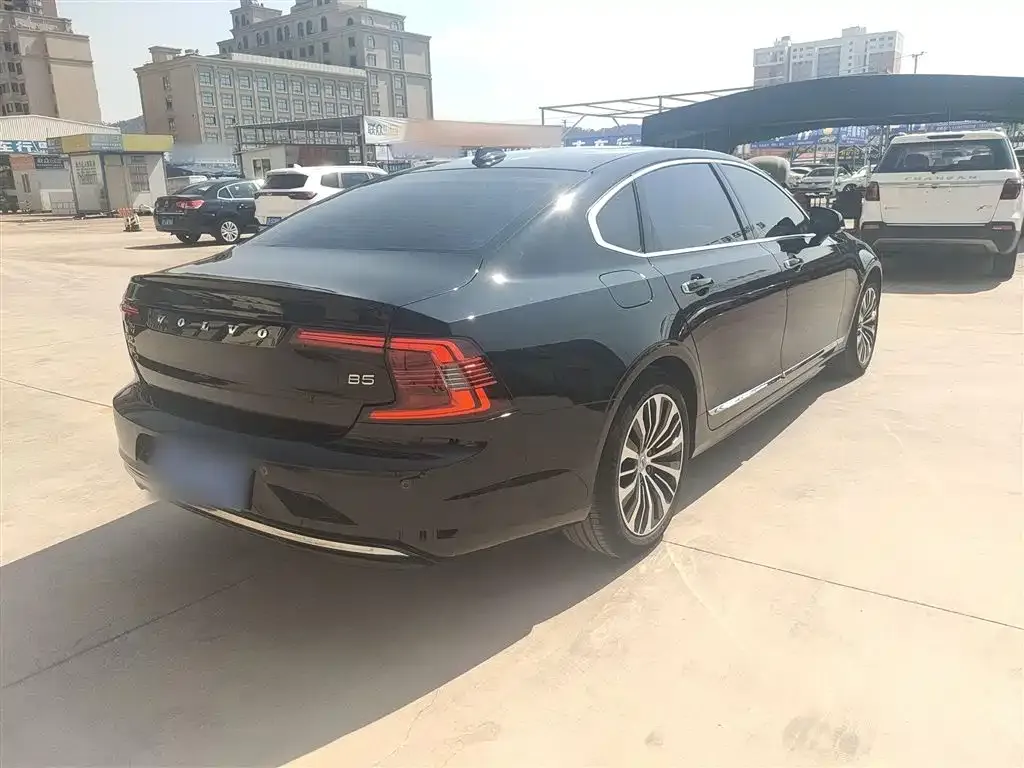 Volvo S90 — фото 7