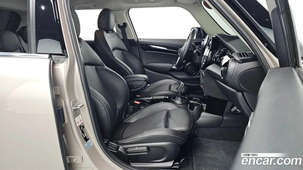 Mini Cooper 2022 из KR, фото 10