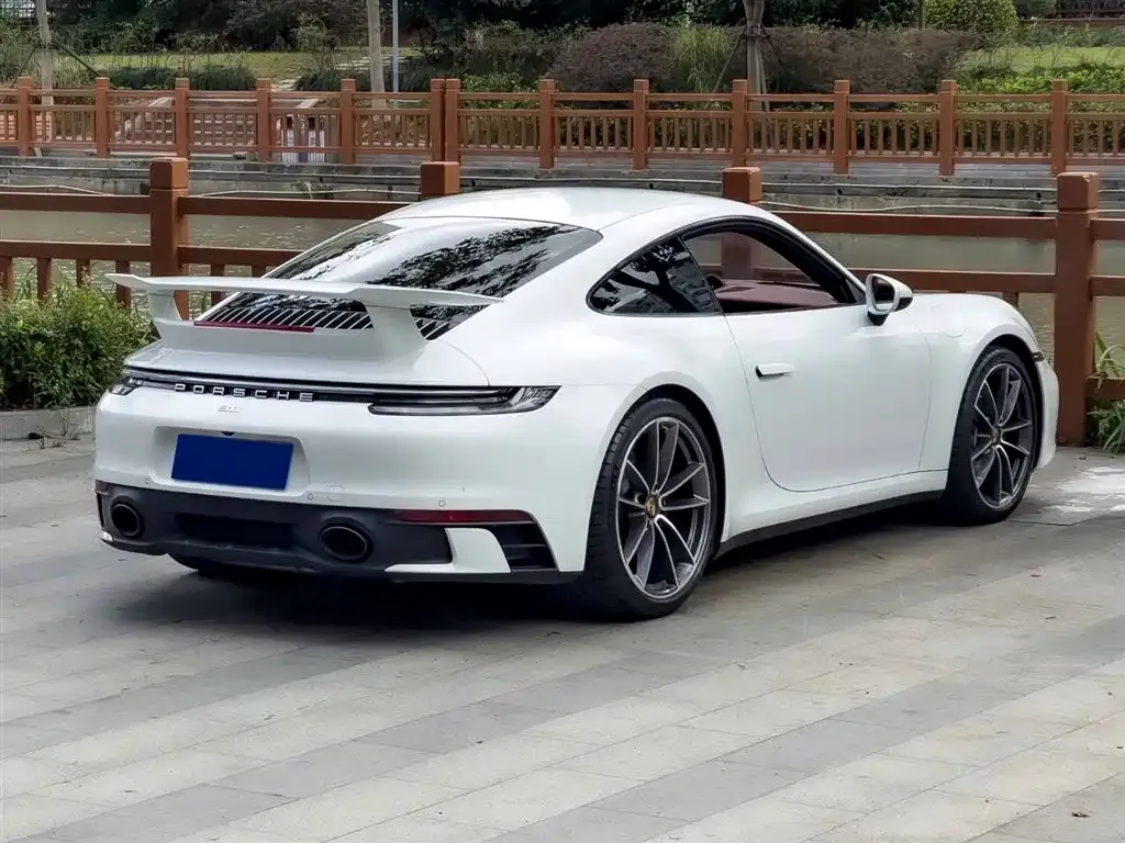 Porsche 911 2024 из CN, фото 5