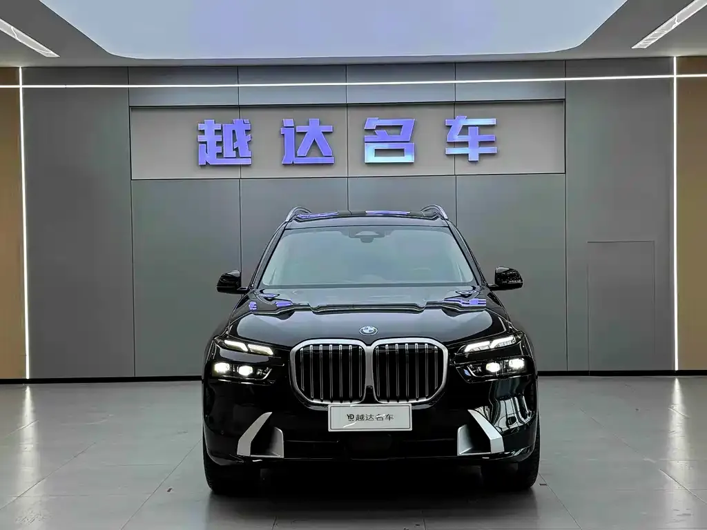 BMW X7 2025 из CN, фото 2
