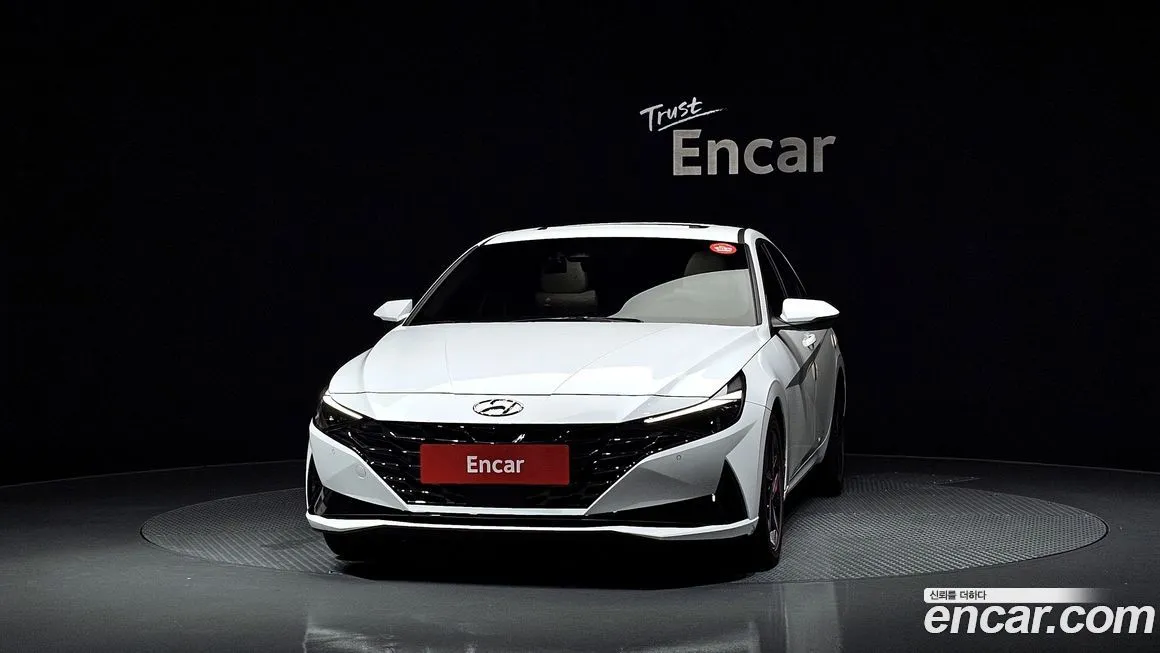 Hyundai AVANTE — фото 3