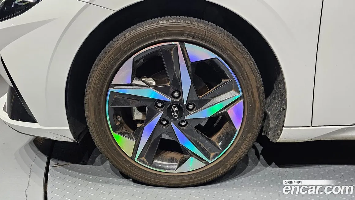 Hyundai AVANTE — фото 5