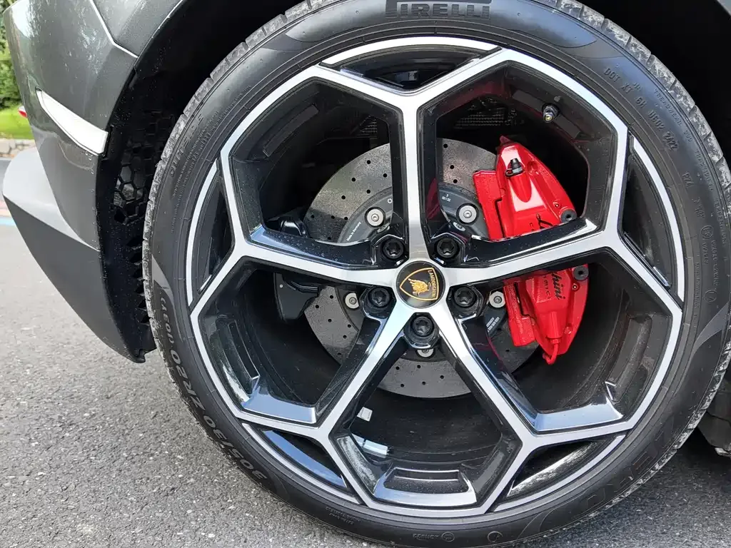 Lamborghini Huracan — фото 10