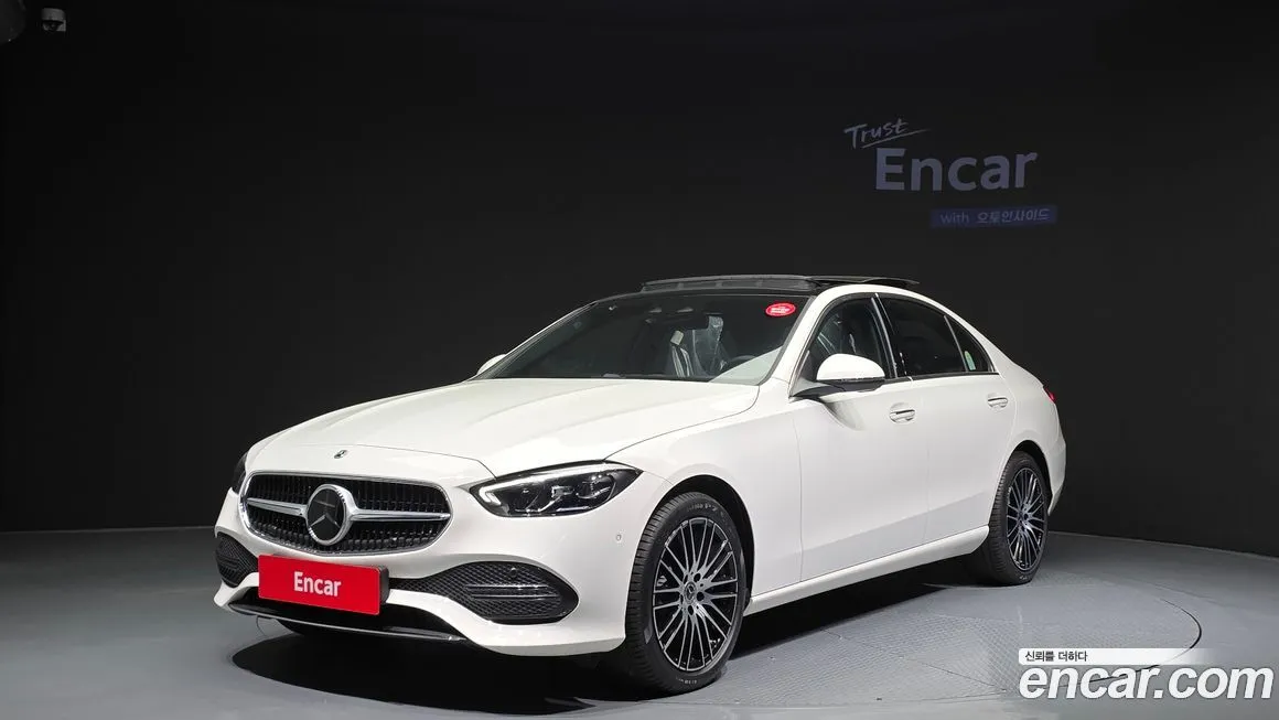 Mercedes-Benz C-Class — фото 1