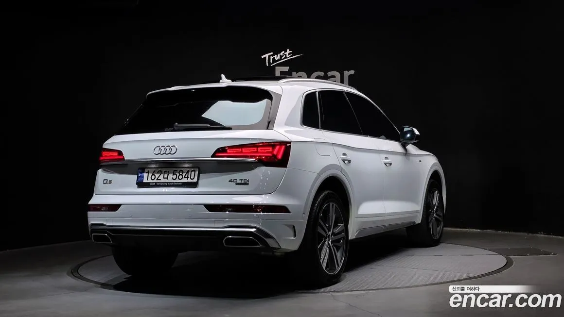 Audi Q5 — фото 2
