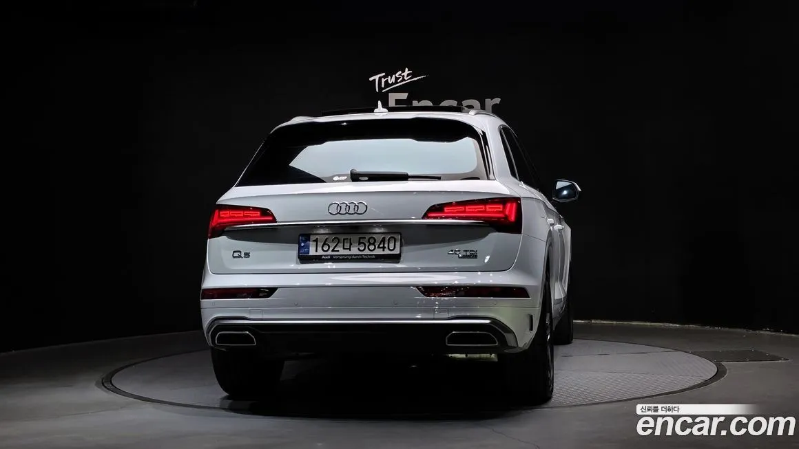 Audi Q5 — фото 4