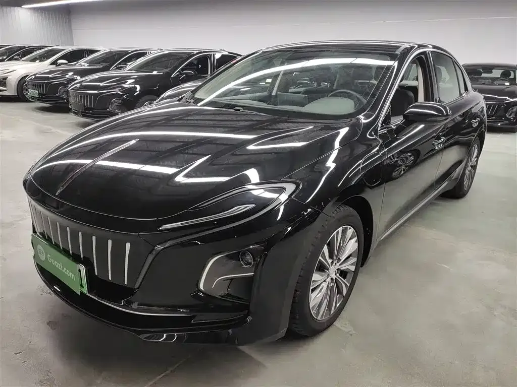 Hongqi E-QM5 2022 из CN, фото 1