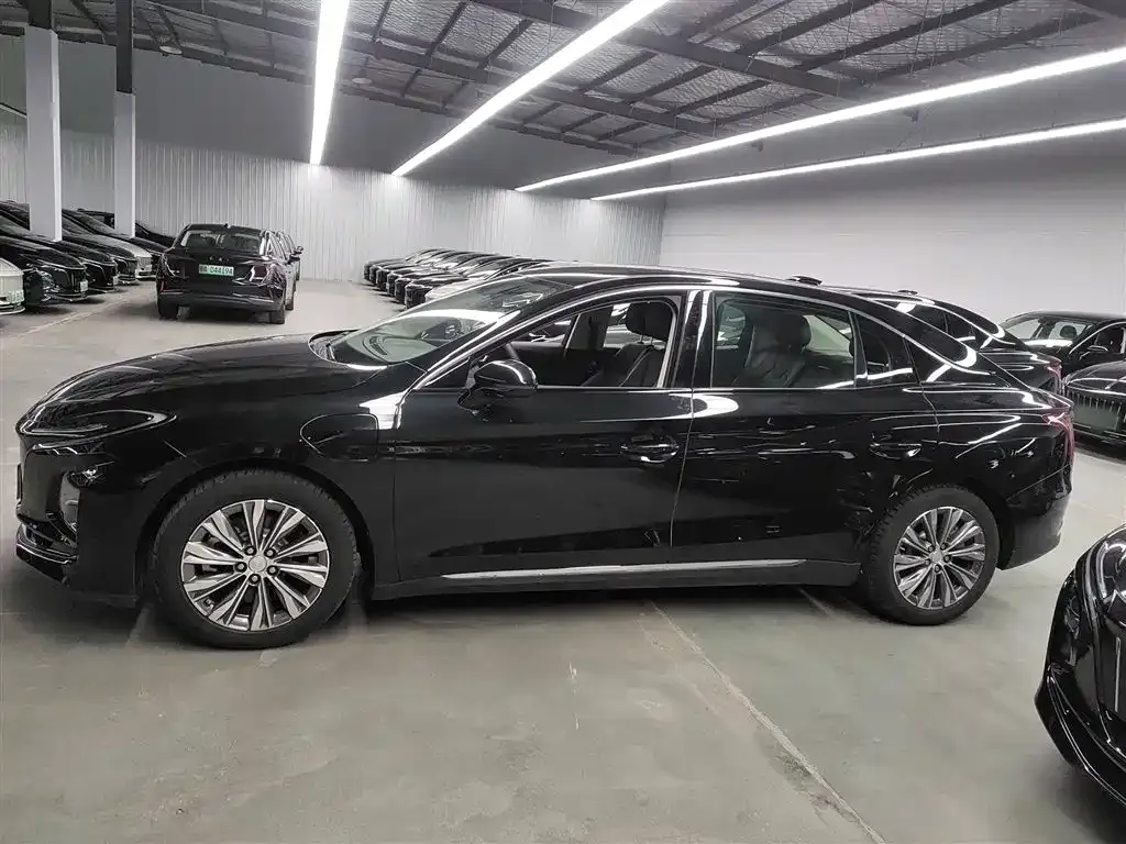 Hongqi E-QM5 2022 из CN, фото 5