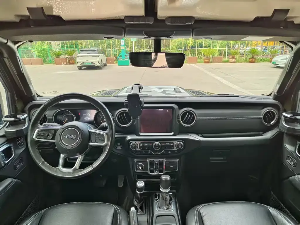 Jeep Gladiator 2023 из CN, фото 7