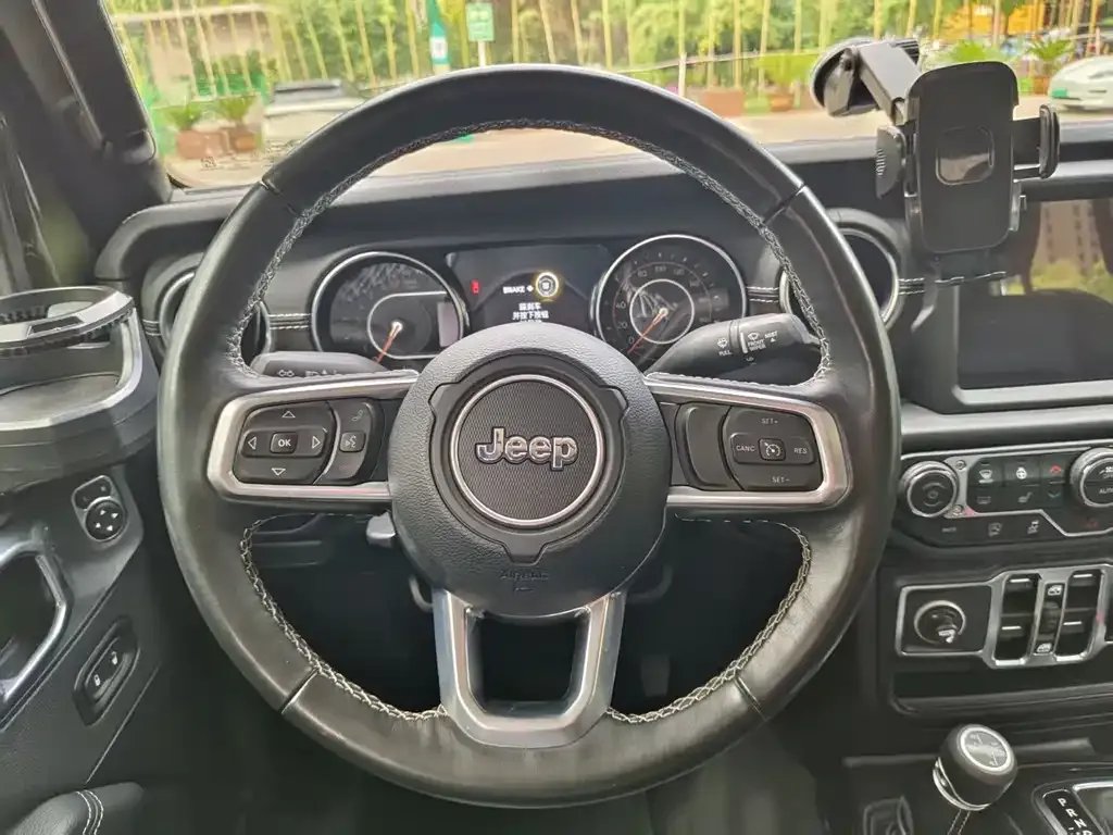 Jeep Gladiator 2023 из CN, фото 8