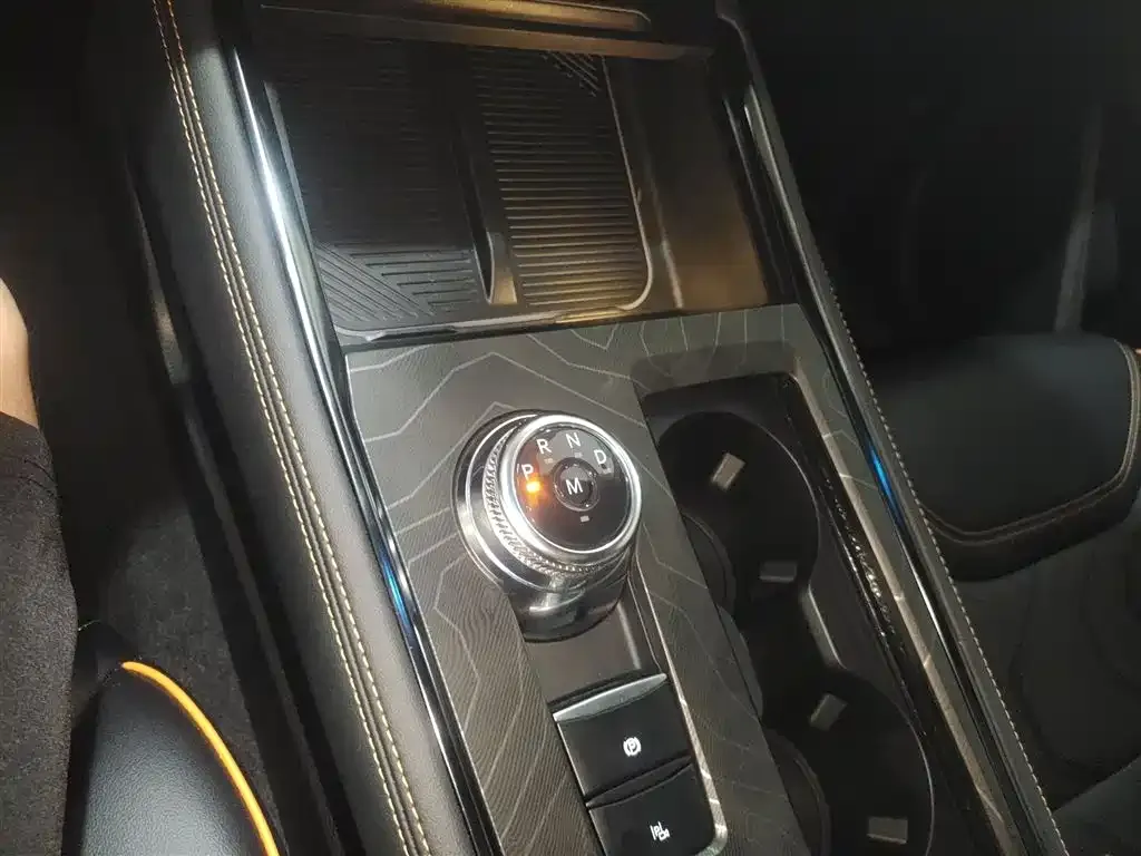 Ford Explorer 2024 из CN, фото 7