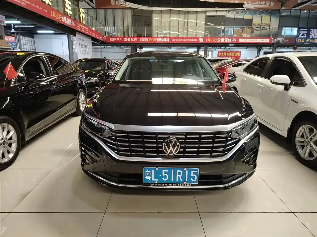 Volkswagen Passat 2023 из CN, фото 3