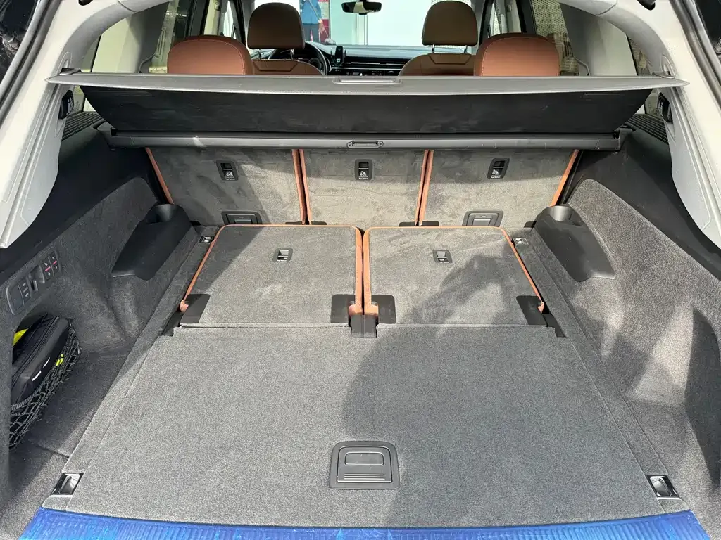 Audi Q7 2023 из CN, фото 6