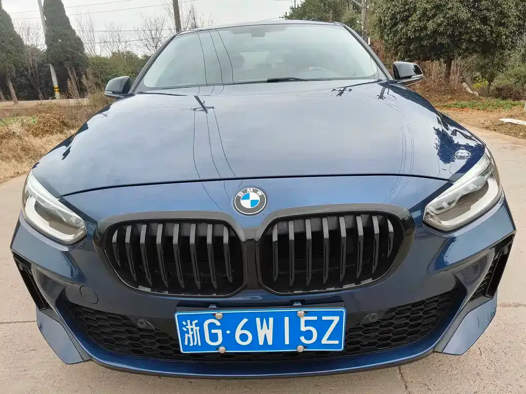 BMW 1 Series 2022 из CN, фото 1