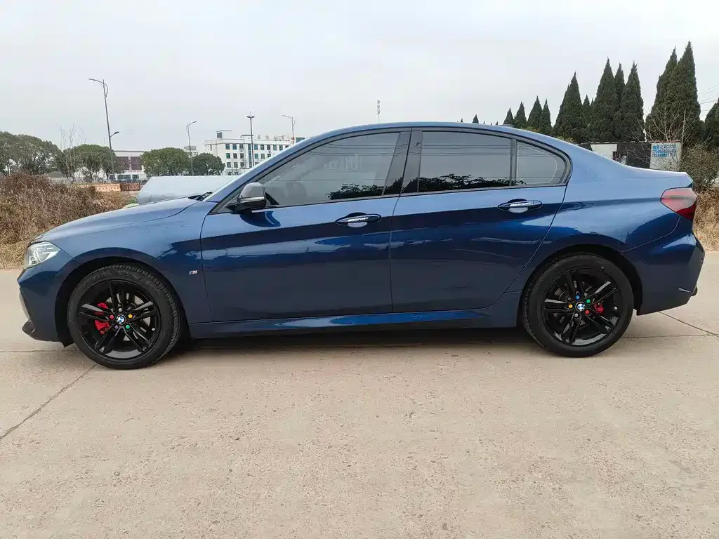 BMW 1 Series 2022 из CN, фото 2