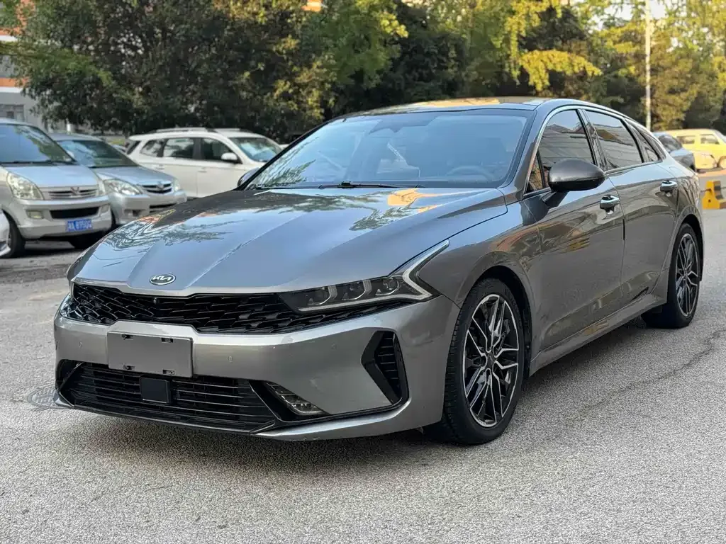 Kia K5 2021 из CN, фото 1