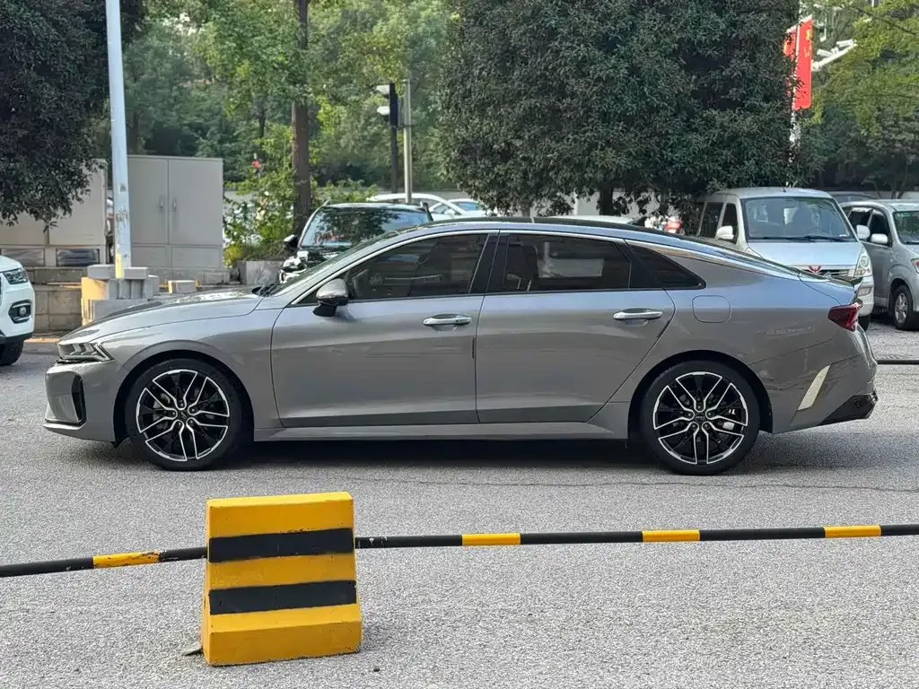 Kia K5 2021 из CN, фото 4
