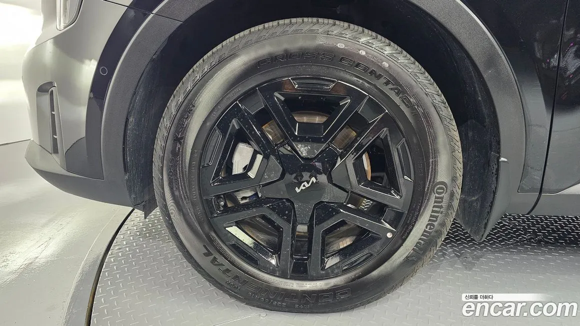 Kia Sorento — фото 5