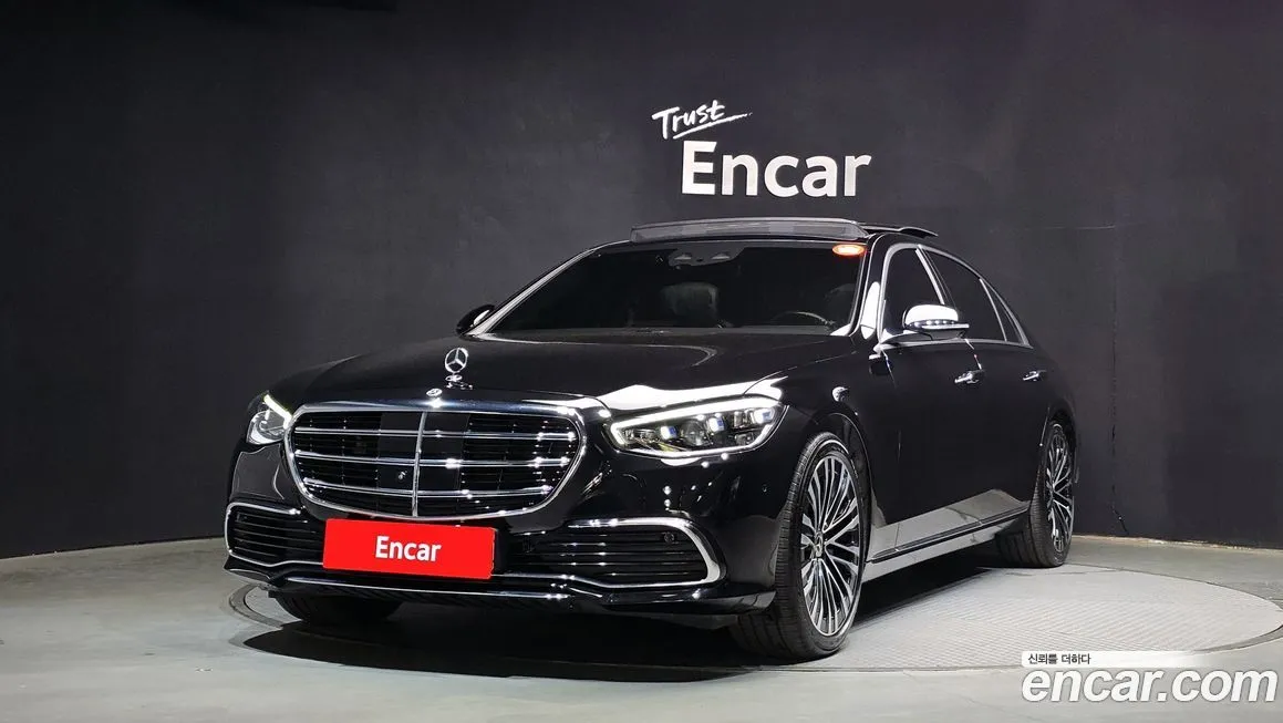 Mercedes-Benz S-Class — фото 1