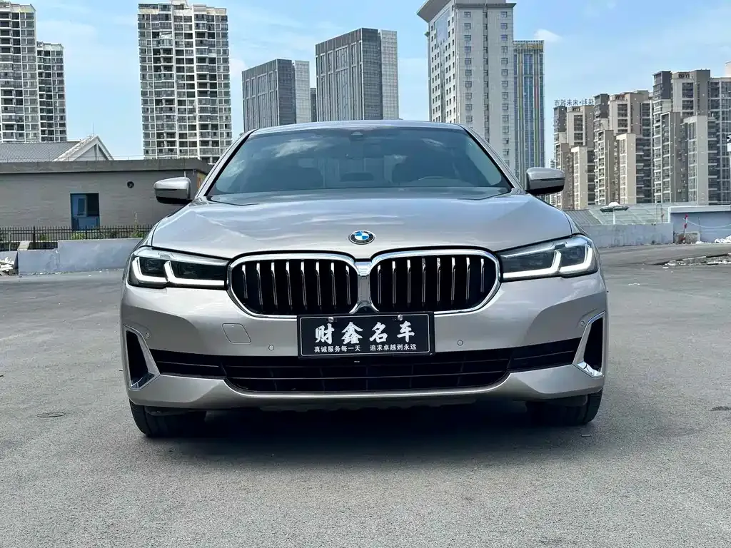 BMW 5 Series — фото 2