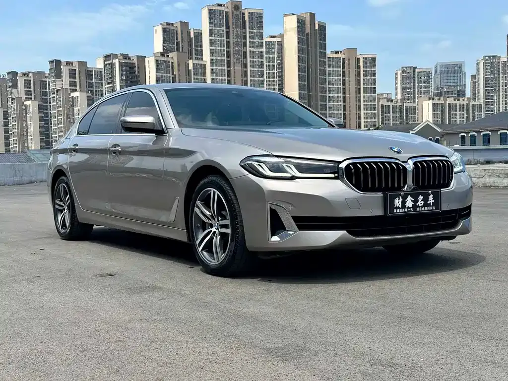 BMW 5 Series — фото 3