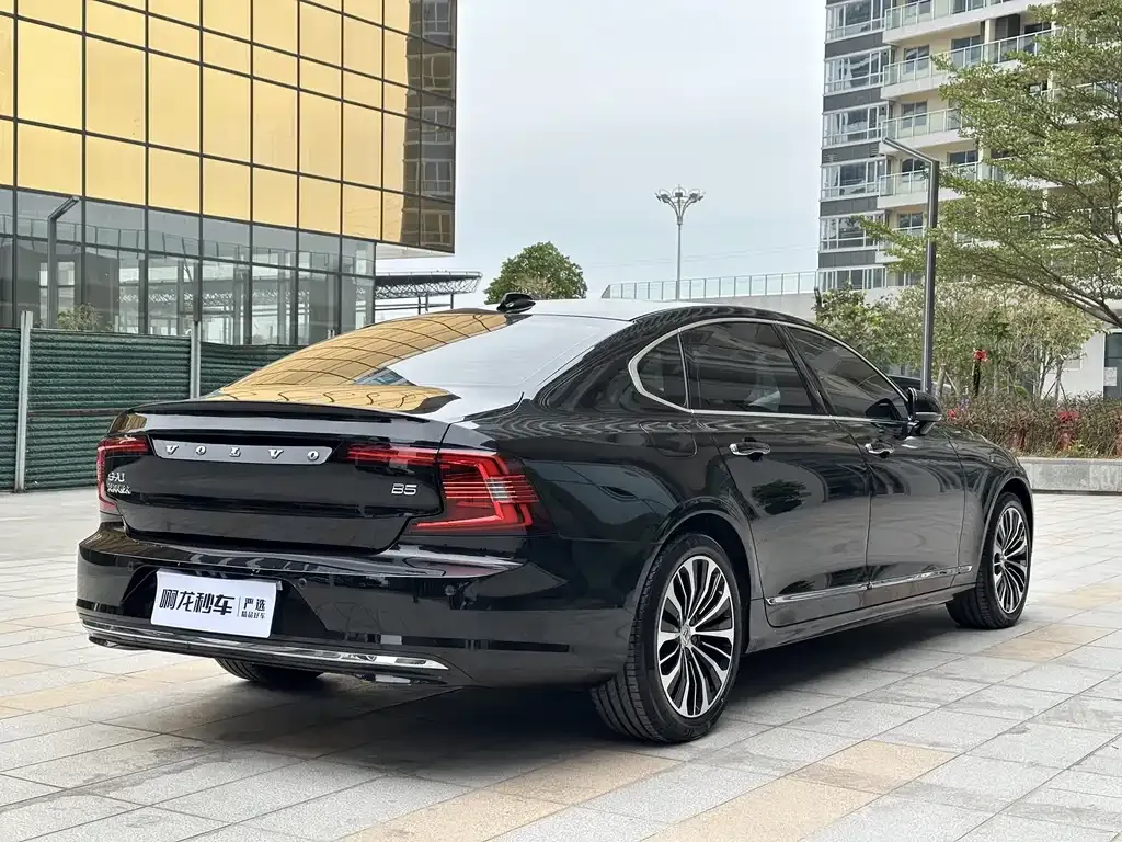 Volvo S90 — фото 4