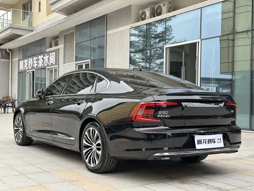 Volvo S90 — фото 6