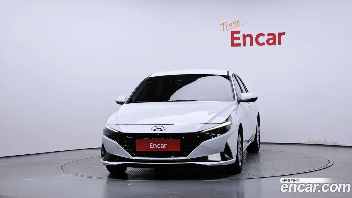 Hyundai AVANTE — фото 3