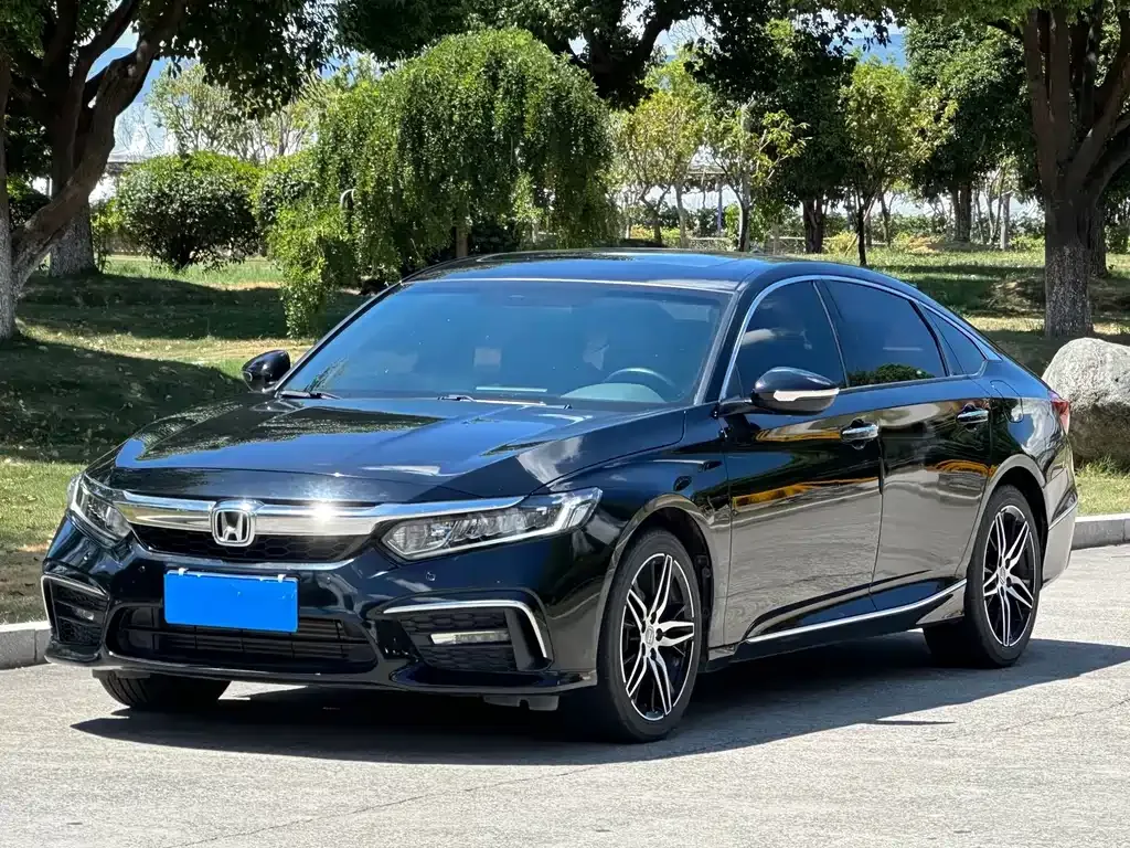 Honda Inspire — фото 1