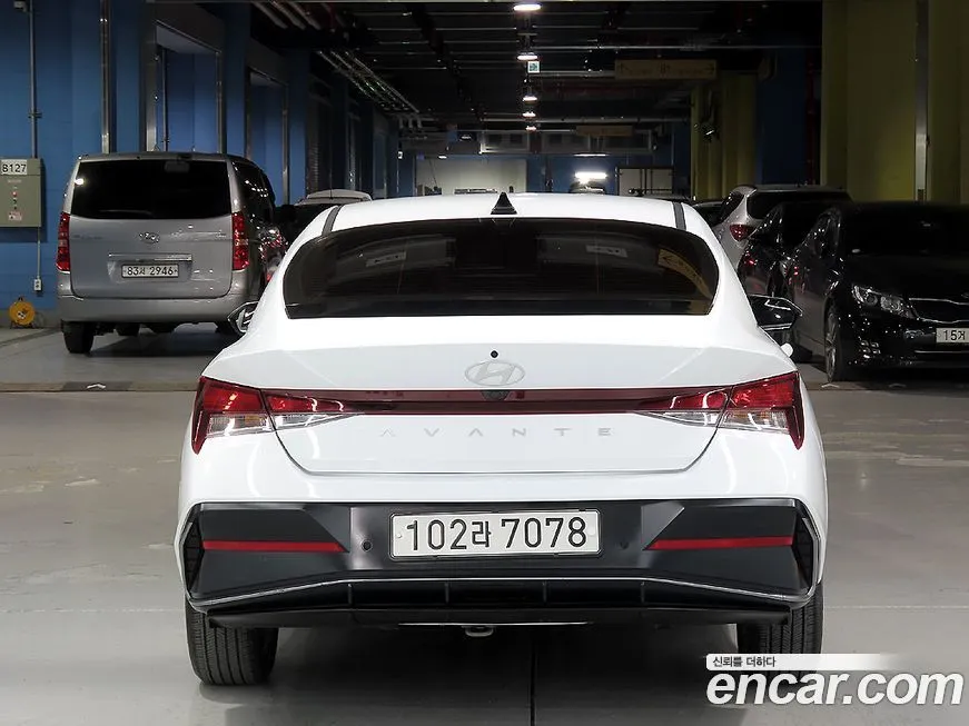Hyundai AVANTE 2024 из KR, фото 3