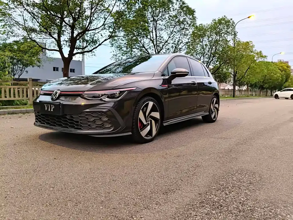 Volkswagen Golf GTI 2022 из CN, фото 1