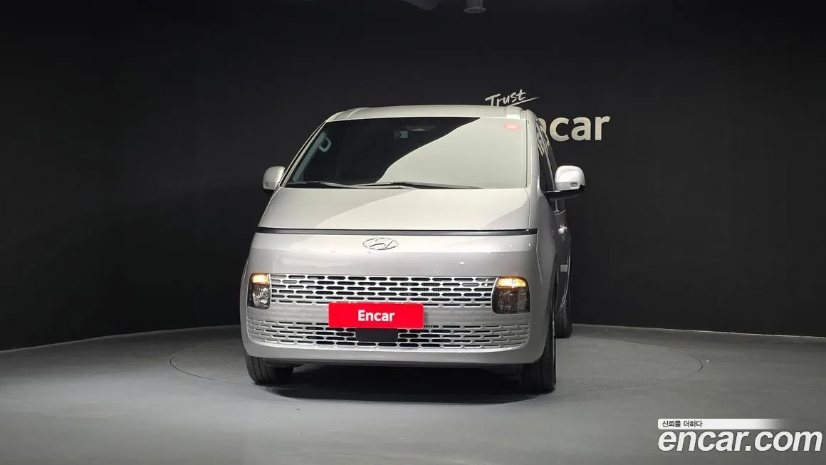 Hyundai Staria — фото 3
