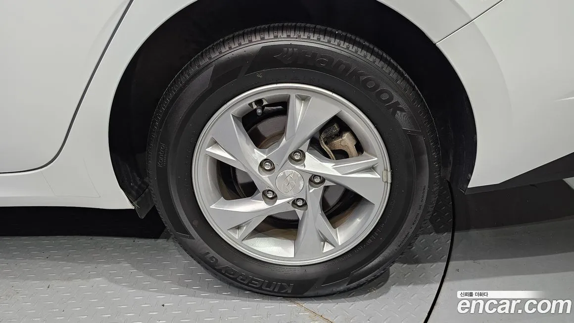 Hyundai AVANTE 2021 из KR, фото 5