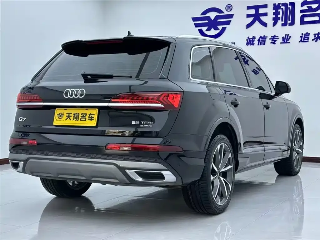 Audi Q7 2022 из CN, фото 6