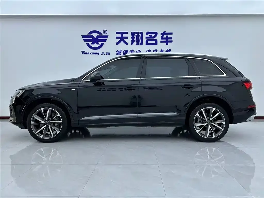 Audi Q7 2022 из CN, фото 7