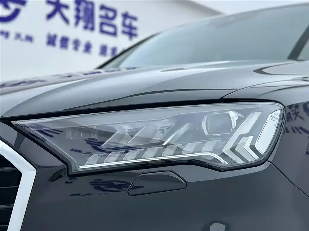Audi Q7 2022 из CN, фото 8