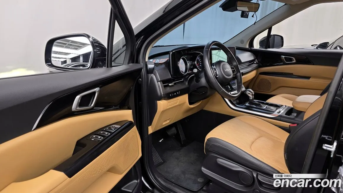 Kia Carnival — фото 10