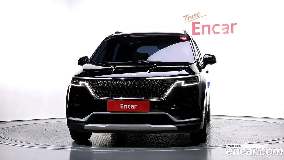 Kia Carnival — фото 3
