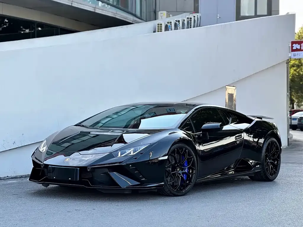 Lamborghini Huracan — фото 1