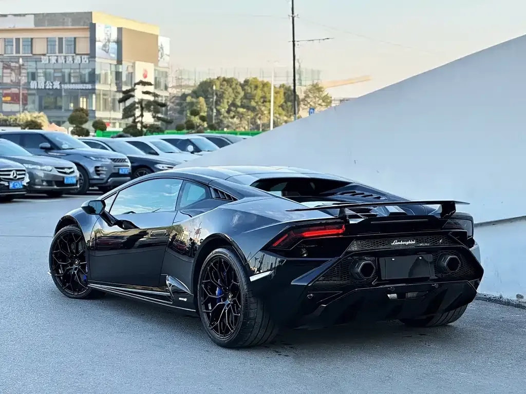 Lamborghini Huracan — фото 2