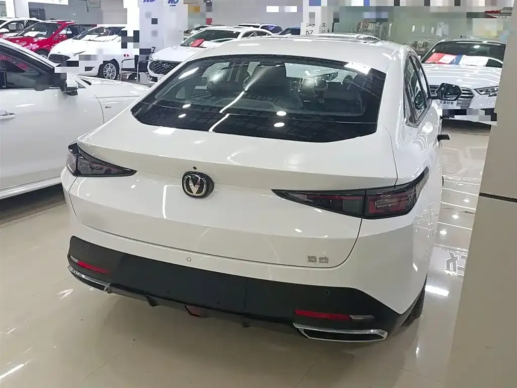 Changan Eado 2024 из CN, фото 7