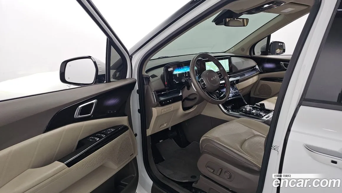 Kia Carnival — фото 10