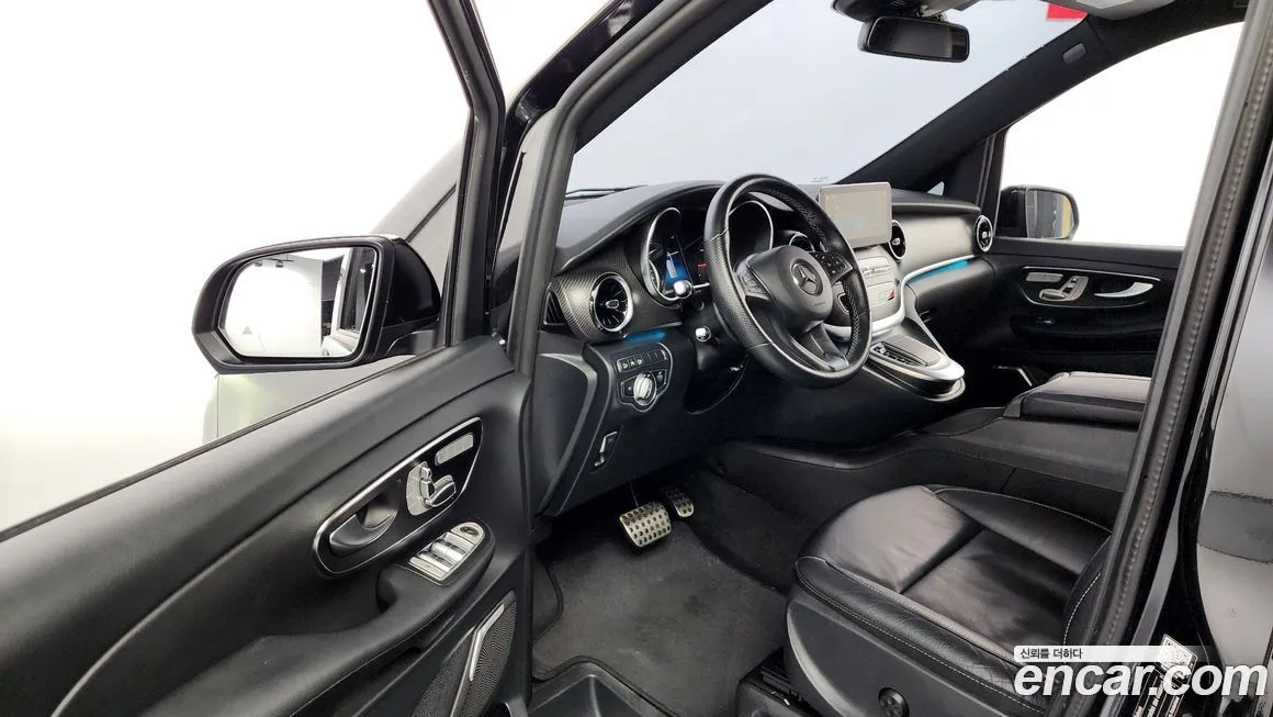 Mercedes-Benz V-Class 2021 из KR, фото 10
