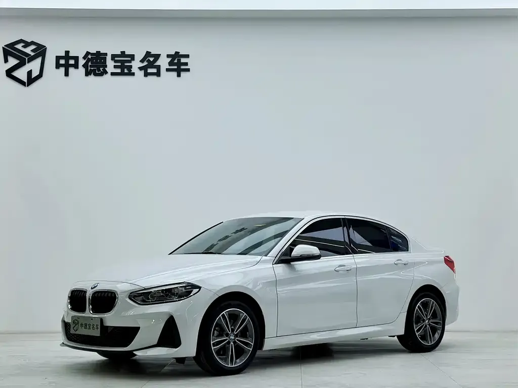 BMW 1 Series — фото 1