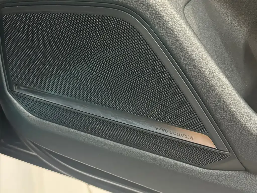 Audi A6L 2021 из CN, фото 10