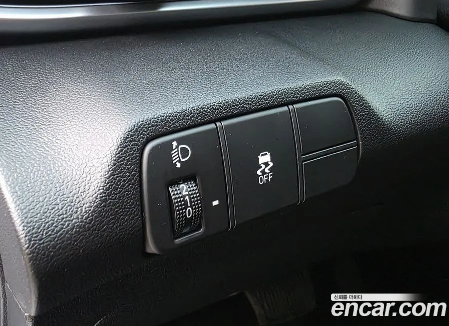 Hyundai AVANTE — фото 10