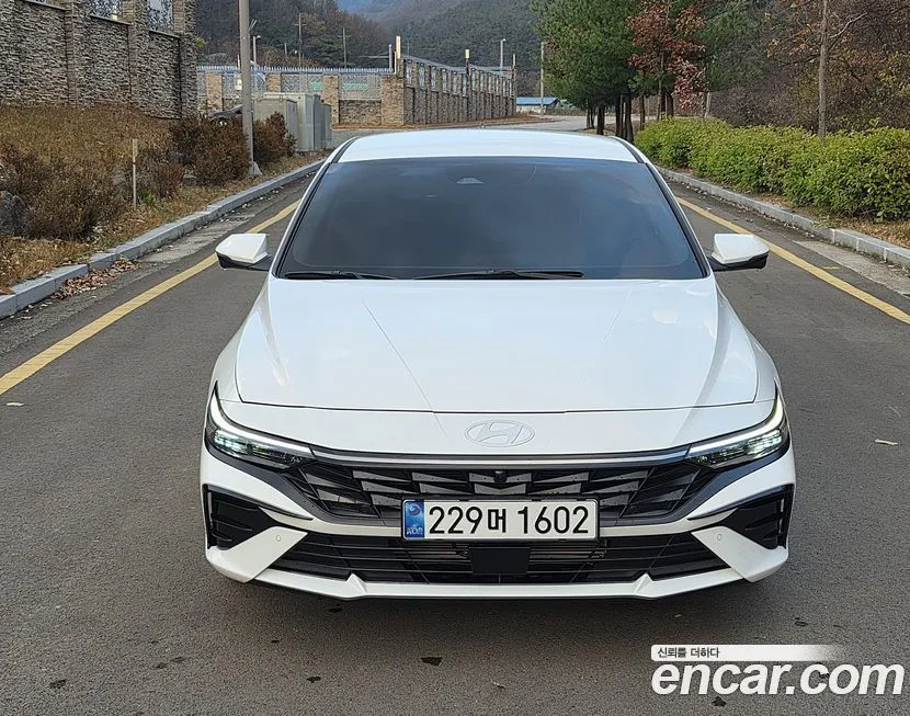 Hyundai AVANTE — фото 2